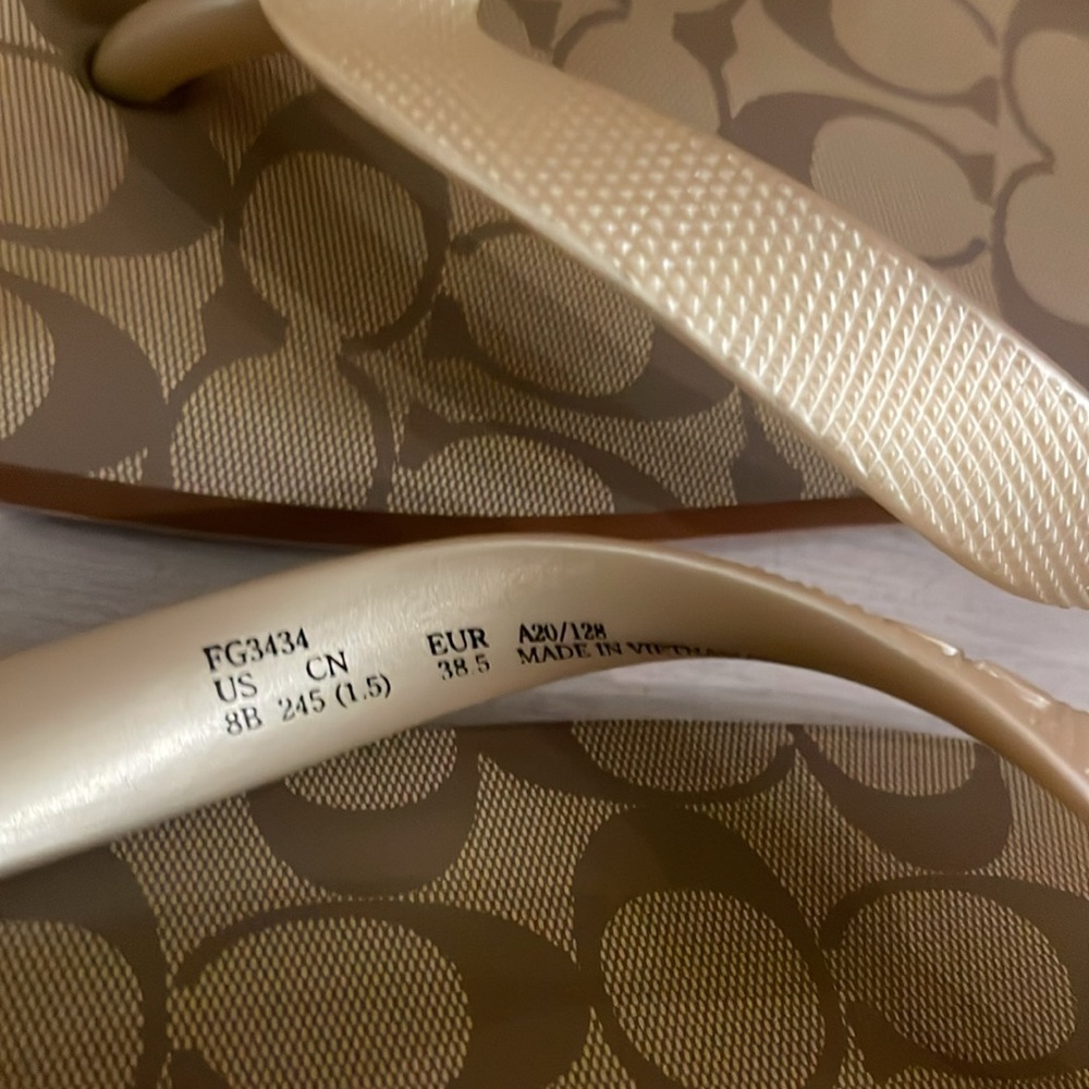 COACH Women's Gold Logo Flip Flop Sandals - Picture 10 of 11